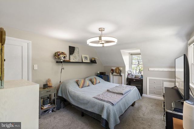 403 WALNUT HILL LN, Havertown, PA 19083