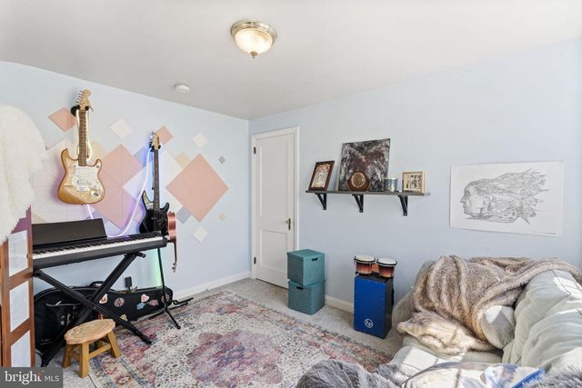 403 WALNUT HILL LN, Havertown, PA 19083