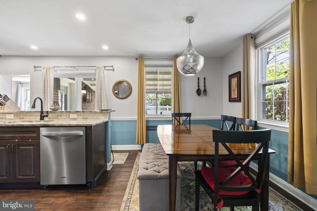 403 WALNUT HILL LN, Havertown, PA 19083