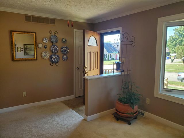 3236 Hunters Point Drive, Lexington, KY 40515