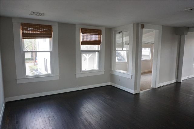 1906 Ridgewood Street Garage, Houston, TX 77006