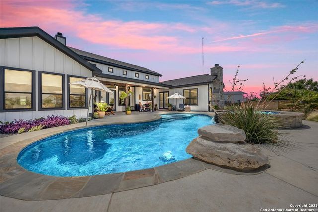 317 Farmstead, Seguin, TX 78155