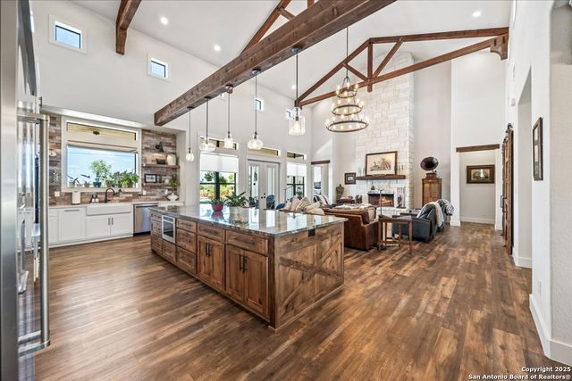 317 Farmstead, Seguin, TX 78155