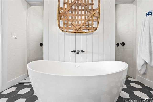 317 Farmstead, Seguin, TX 78155