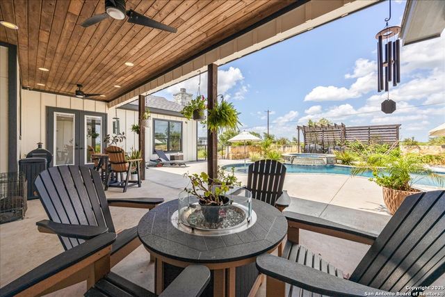 317 Farmstead, Seguin, TX 78155