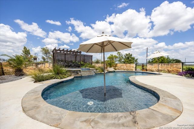 317 Farmstead, Seguin, TX 78155