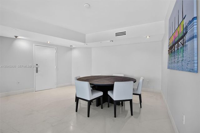 400 Alton Road 706, Miami Beach, FL 33139