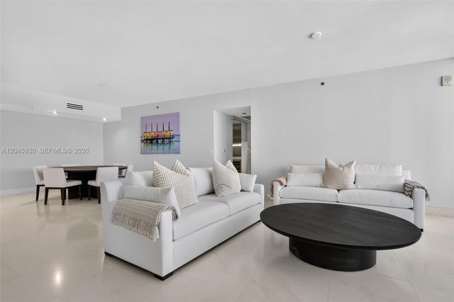 400 Alton Road 706, Miami Beach, FL 33139