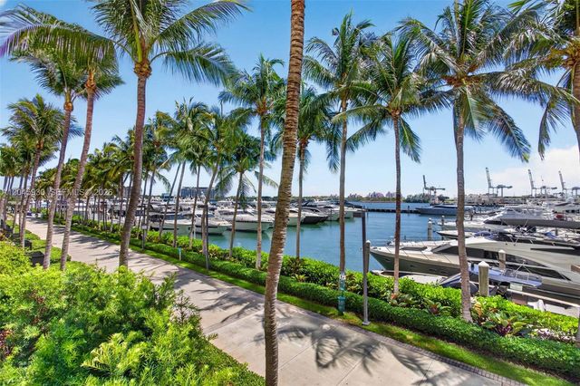 400 Alton Road 706, Miami Beach, FL 33139