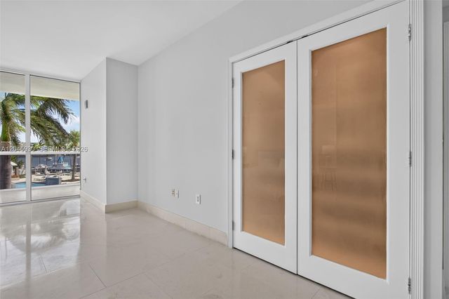 400 Alton Road 706, Miami Beach, FL 33139