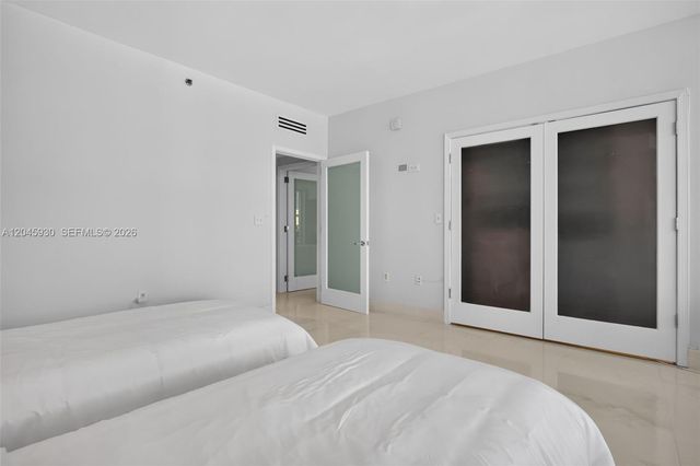 400 Alton Road 706, Miami Beach, FL 33139