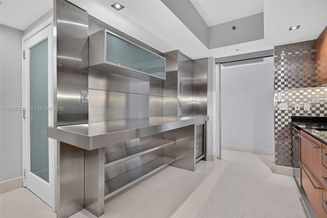 400 Alton Road 706, Miami Beach, FL 33139