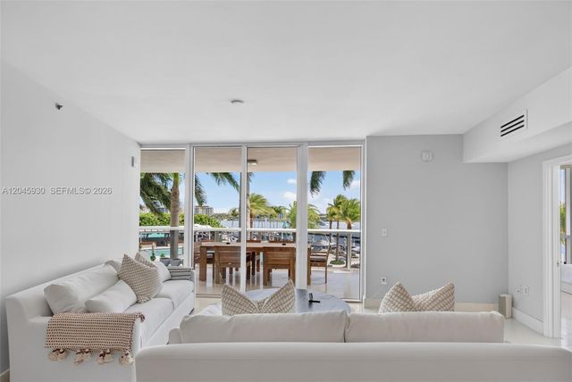 400 Alton Road 706, Miami Beach, FL 33139