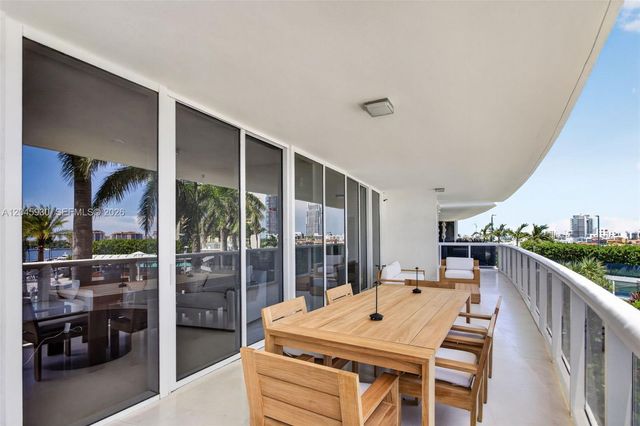400 Alton Road 706, Miami Beach, FL 33139