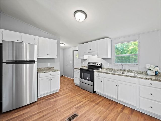 4917 Gilstrap Circle, Gainesville, GA 30506