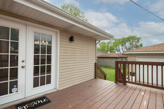 15330 Ingleside Avenue, South Holland, IL 60473