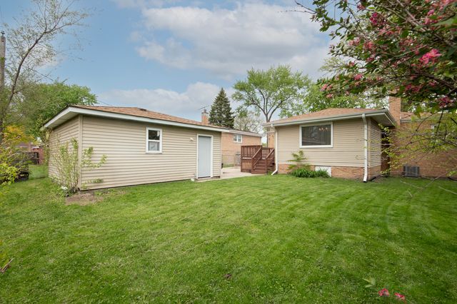 15330 Ingleside Avenue, South Holland, IL 60473