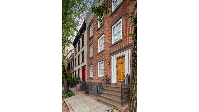 13 COMMERCE Street, New York City, NY 10014