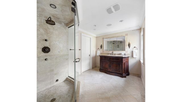 13 COMMERCE Street, New York City, NY 10014