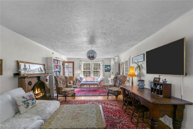 1220 Hope Street, Bristol, RI 02809