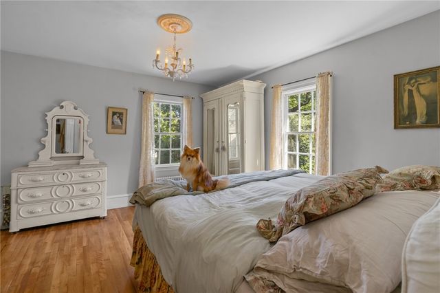 1220 Hope Street, Bristol, RI 02809