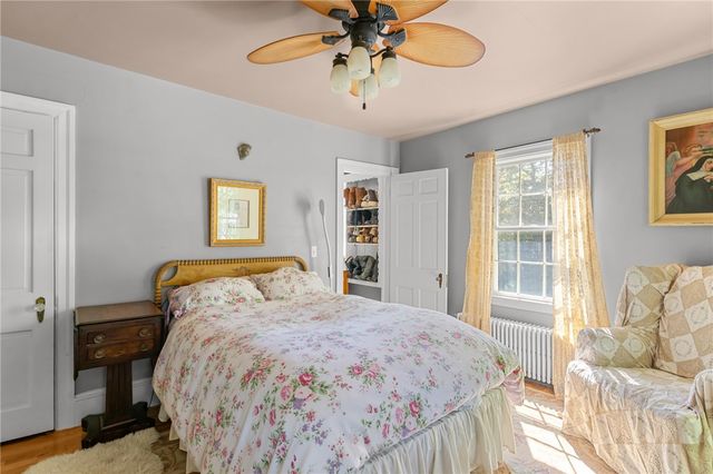 1220 Hope Street, Bristol, RI 02809