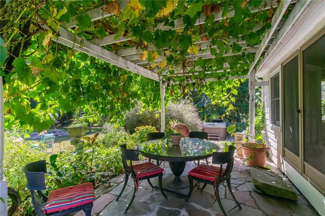 1220 Hope Street, Bristol, RI 02809