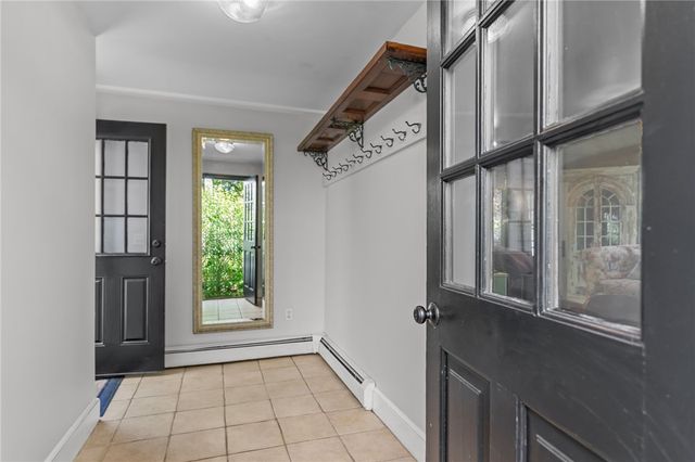 1220 Hope Street, Bristol, RI 02809