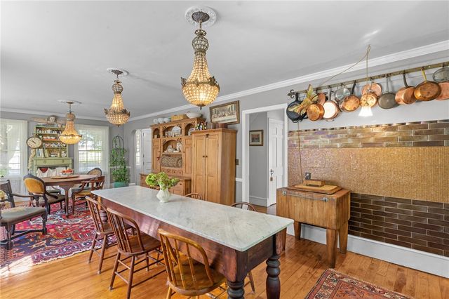 1220 Hope Street, Bristol, RI 02809