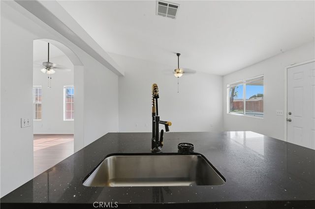 9150 Senna Court, Fontana, CA 92335