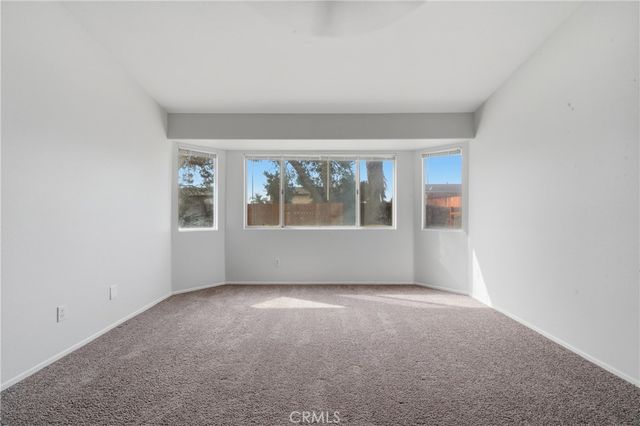 9150 Senna Court, Fontana, CA 92335