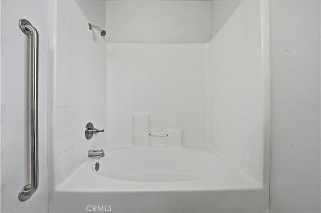 9150 Senna Court, Fontana, CA 92335