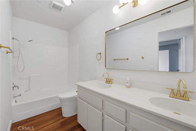 9150 Senna Court, Fontana, CA 92335