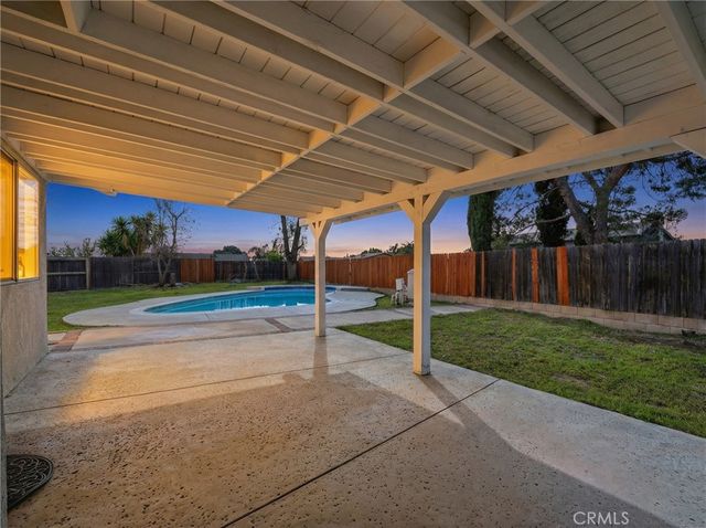 9150 Senna Court, Fontana, CA 92335