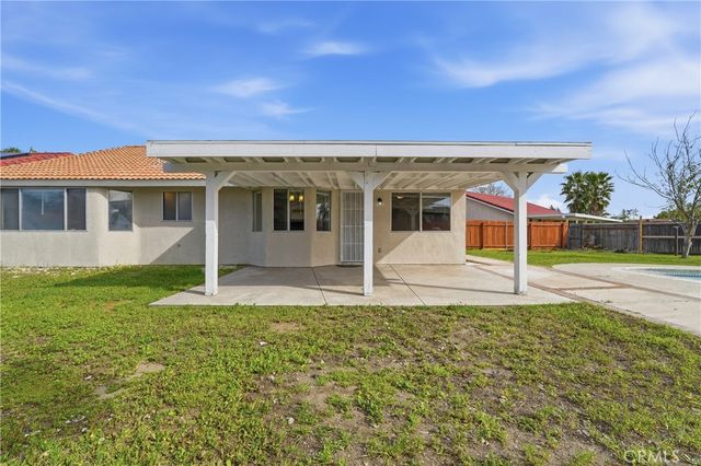 9150 Senna Court, Fontana, CA 92335