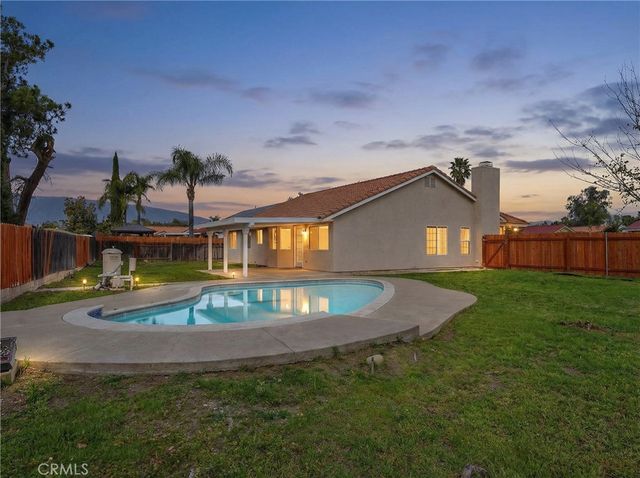 9150 Senna Court, Fontana, CA 92335