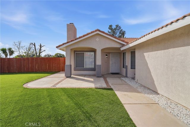 9150 Senna Court, Fontana, CA 92335