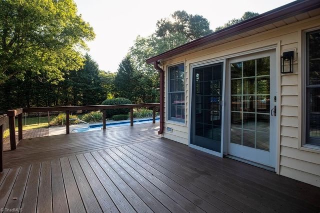 4302 Oak Hollow Drive, High Point, NC 27265
