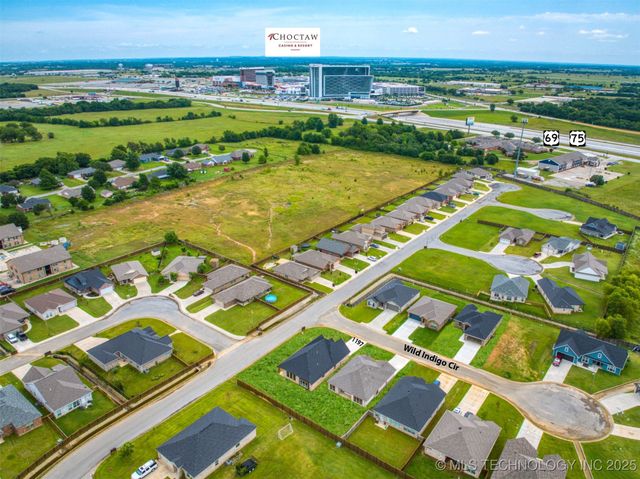 1197 Wild Indigo Circle, Calera, OK 74730