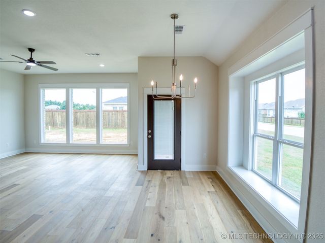 1197 Wild Indigo Circle, Calera, OK 74730