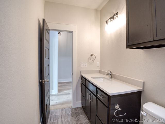 1197 Wild Indigo Circle, Calera, OK 74730