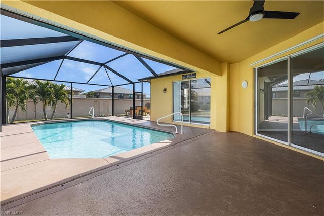 2137 SW 11th CT, Cape Coral, FL 33991