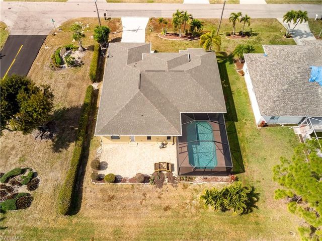 2137 SW 11th CT, Cape Coral, FL 33991