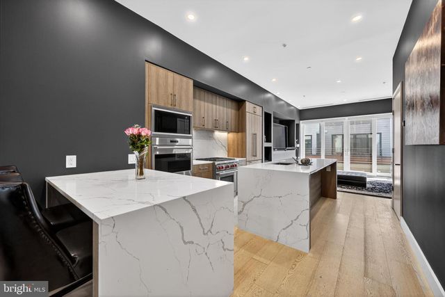 115 N 23RD ST, Philadelphia, PA 19103