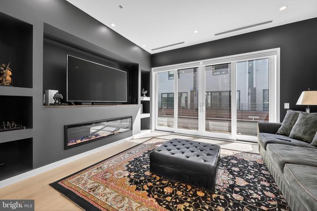 115 N 23RD ST, Philadelphia, PA 19103