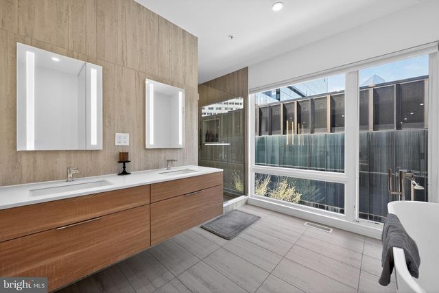 115 N 23RD ST, Philadelphia, PA 19103