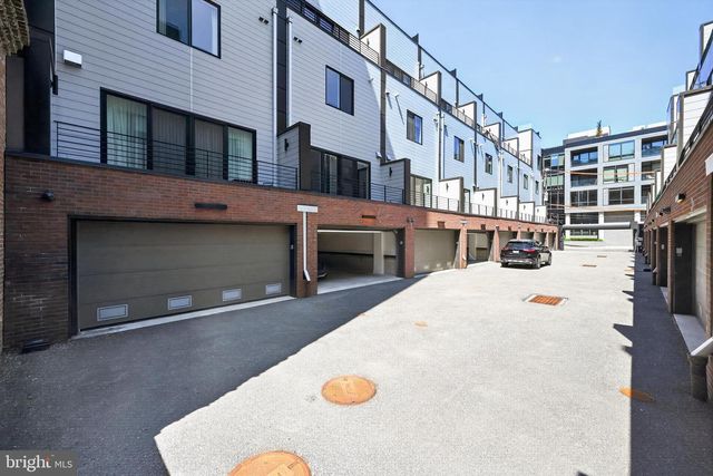 115 N 23RD ST, Philadelphia, PA 19103