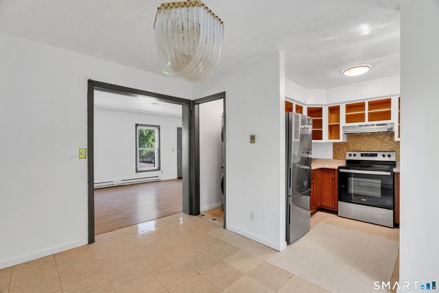 245 Colonial Avenue 16A, Waterbury, CT 06704