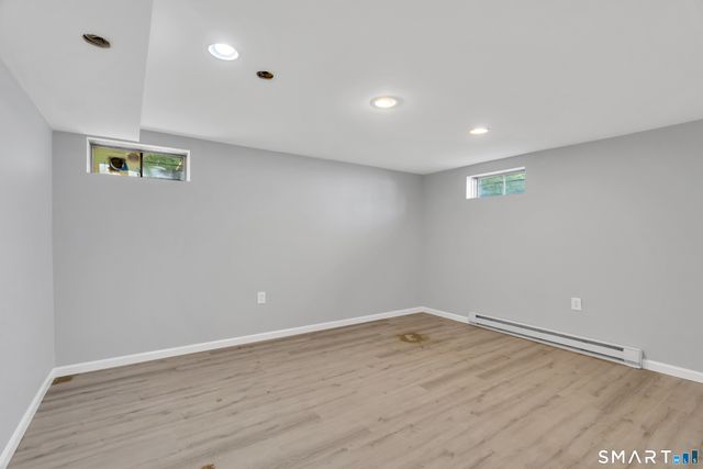 245 Colonial Avenue 16A, Waterbury, CT 06704