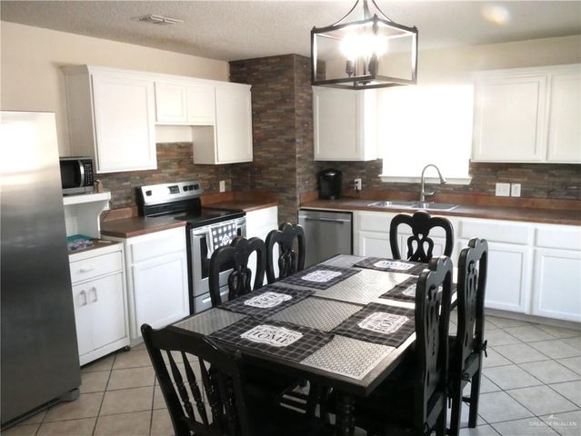 14151 Mabry Street, La Feria, TX 78559